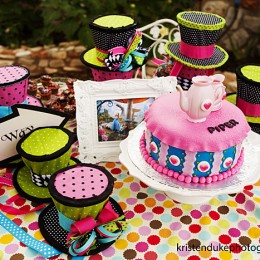 alice in wonderland party #kidsparty kristendukephotography.com