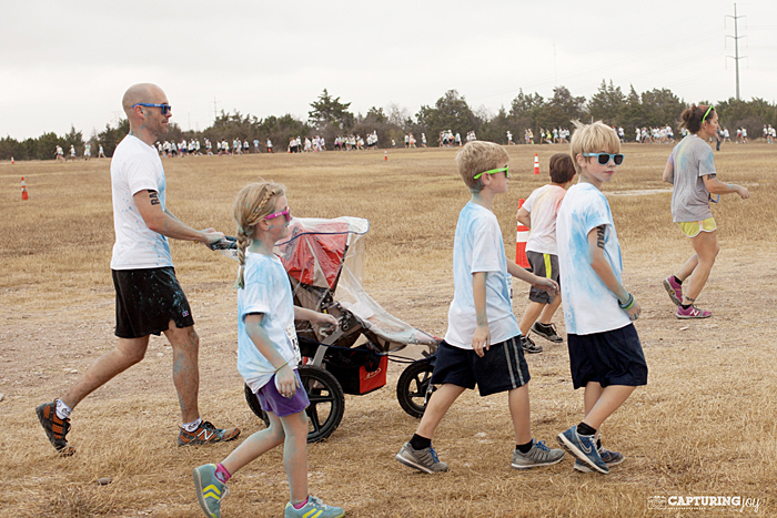 family fun color run fun run