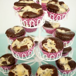 cream cheese chocolate chip cupcakes