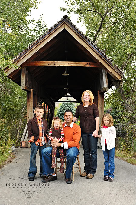 Capturing-Joy.com What to Wear in Family Pictures by COLOR(Orange)! 100+ ideas!