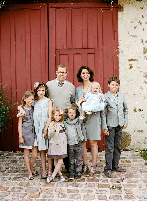 modern family kids in gray