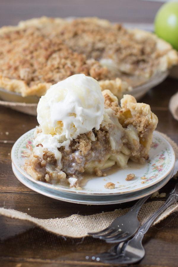 The-best-dutch-apple-pie-Ive-ever-had.-Like-ever.-thanksgiving-pie-ohsweetbasil.com-9