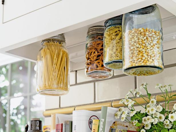 Ready to get organized? Here are 12 BEST Organization Hacks for the Kitchen! Capturing-Joy.com