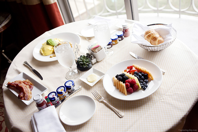 room service breakfast at four seasons