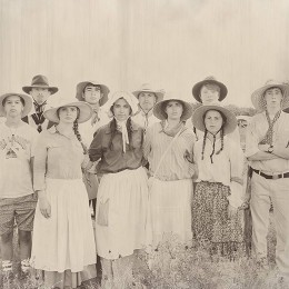 vintage pioneer family pictures from mormon trek
