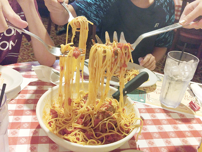 buca di beppo family style spaghetti