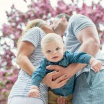 15 of the Best Family Picture Poses with 1 Child! Capturing-Joy.com