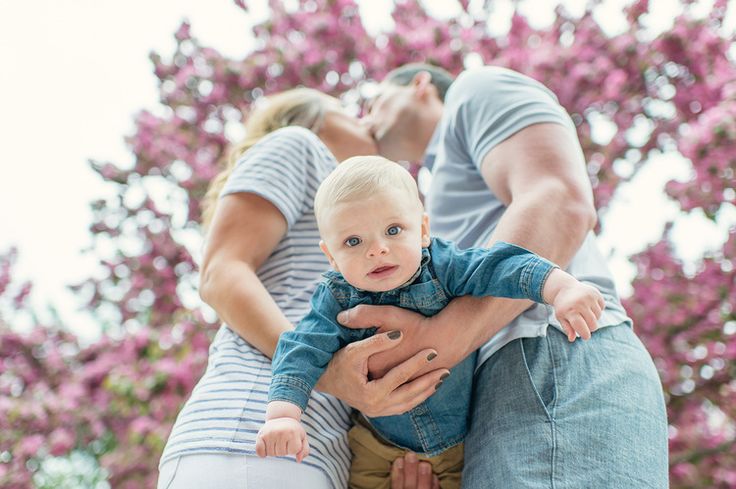15 of the Best Family Picture Poses with 1 Child!  Capturing-Joy.com