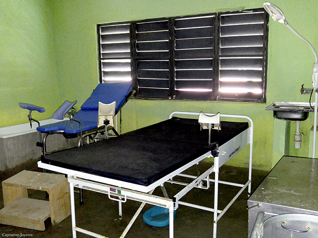 island delivery room in Ghana