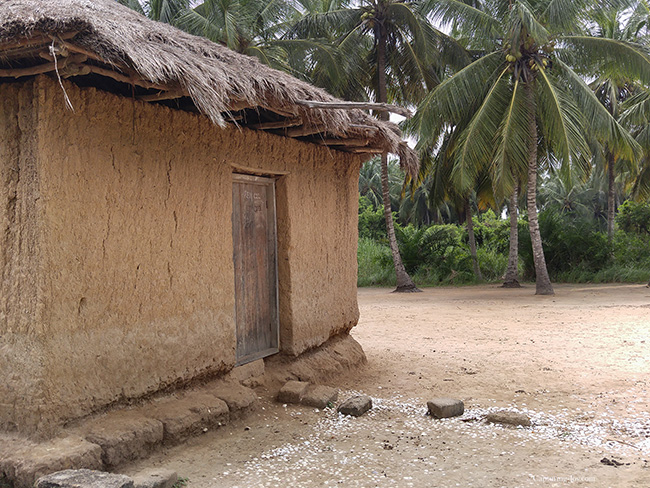 mud huts in Ghana