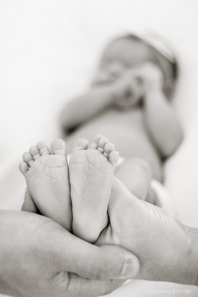 photo newborn baby feet
