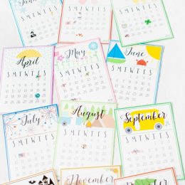 2017-fun-and-colorful-free-printable-desk-calendar-makes-a-great-gift-idea