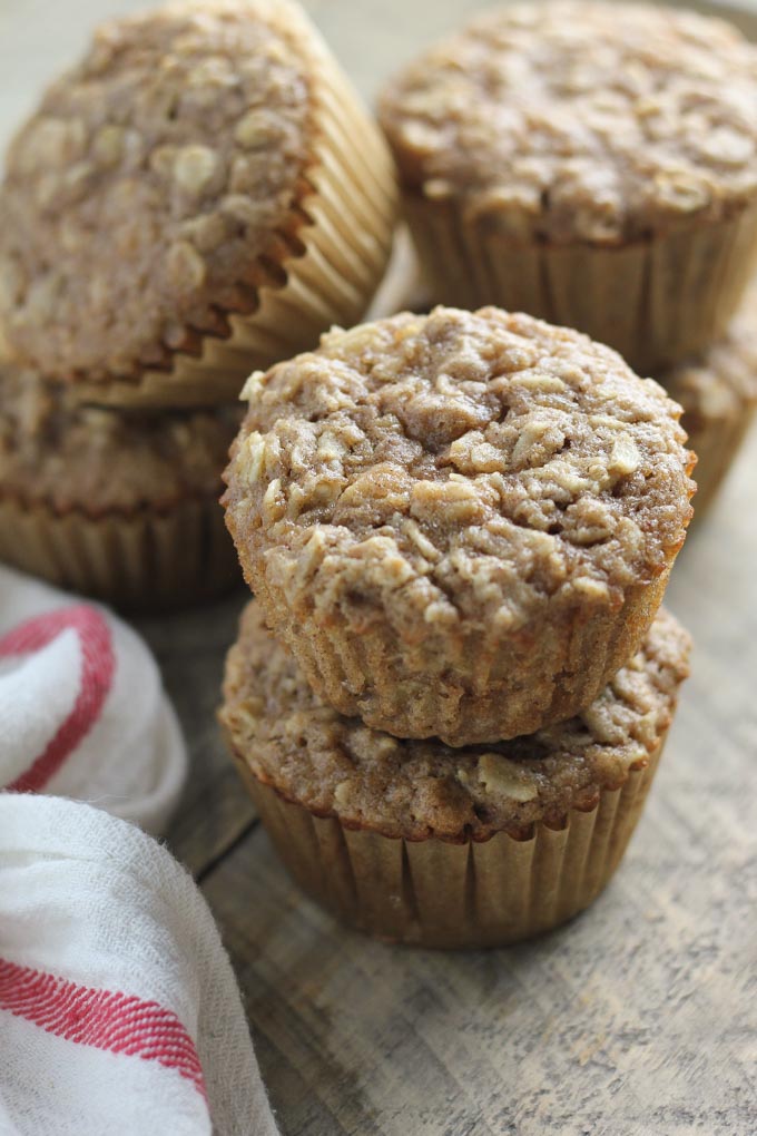 applesauce-oat-muffins