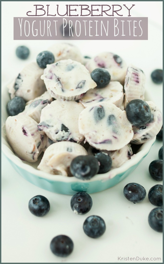 healthy breakfast blueberry-yogurt-protein-bites