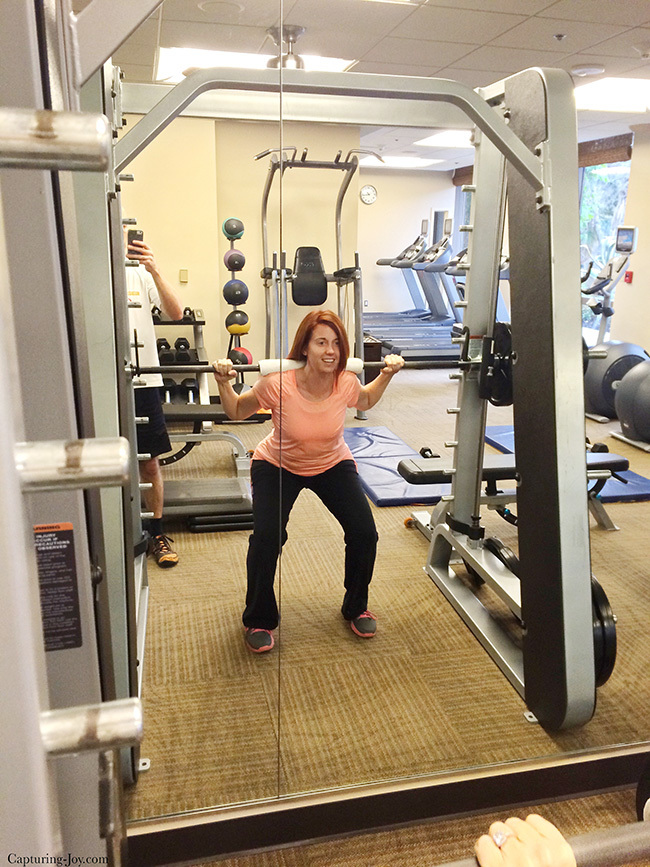 weight-training-couples-workout-at-four-seasons-austin