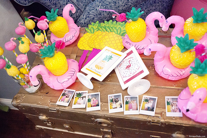 Flamingo Pineapple Party 